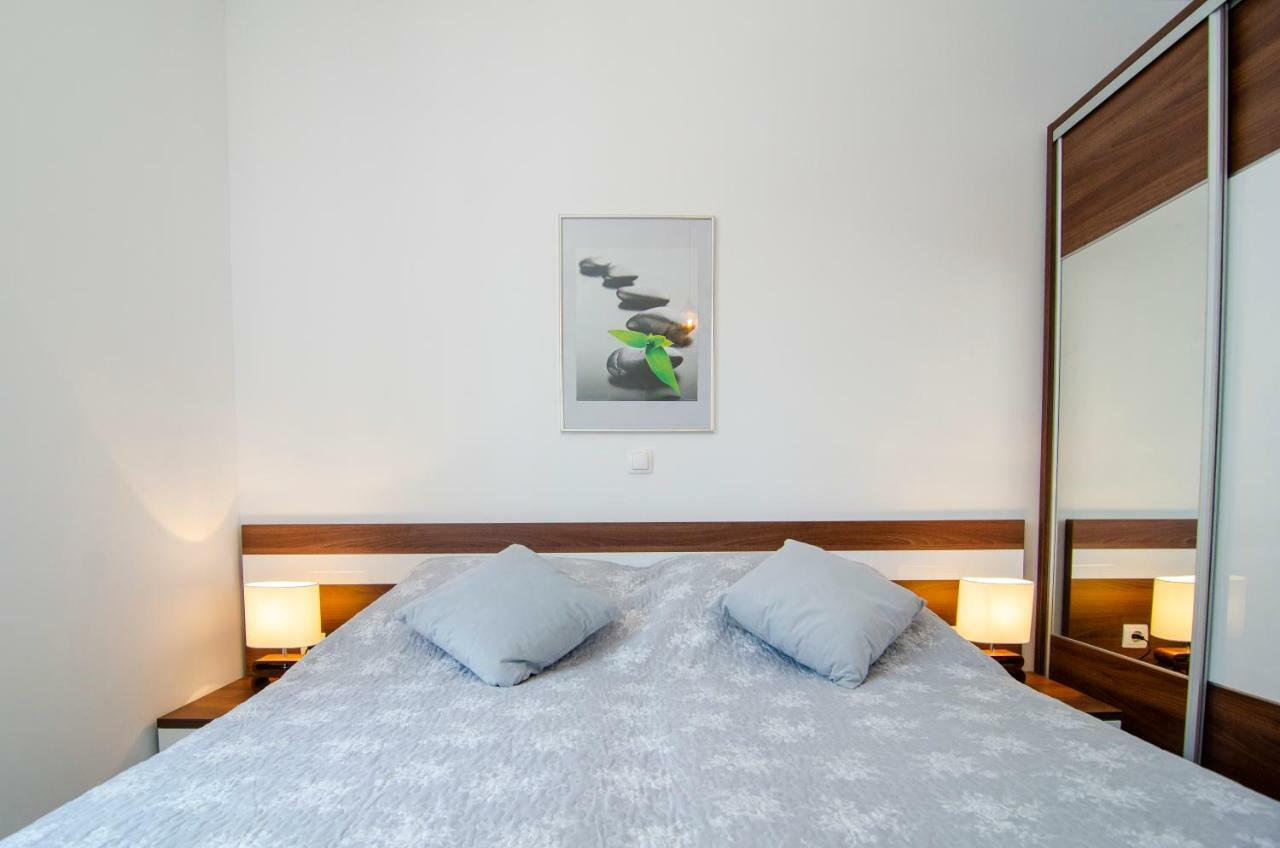Apartments Sara 4 ボル エクステリア 写真