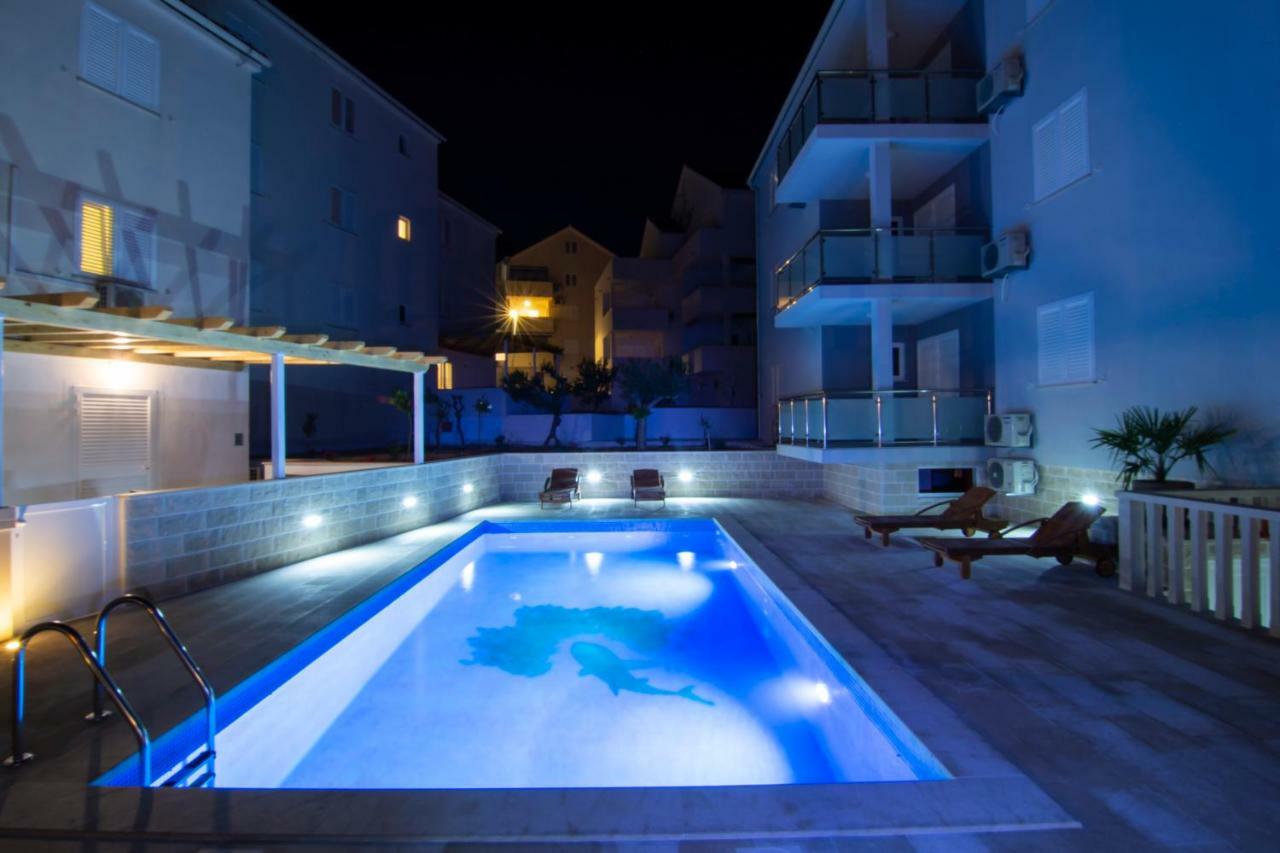 Apartments Sara 4 ボル エクステリア 写真