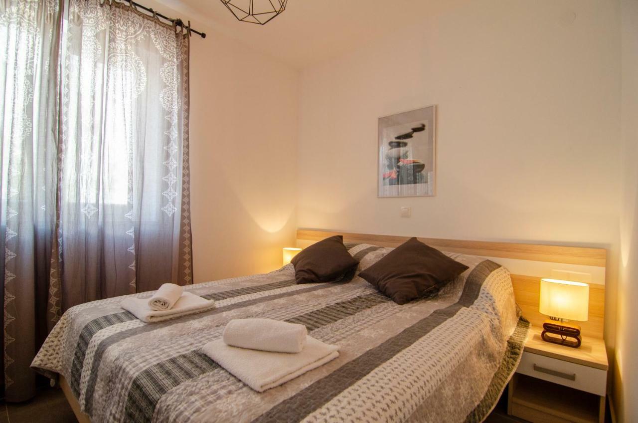 Apartments Sara 4 ボル エクステリア 写真