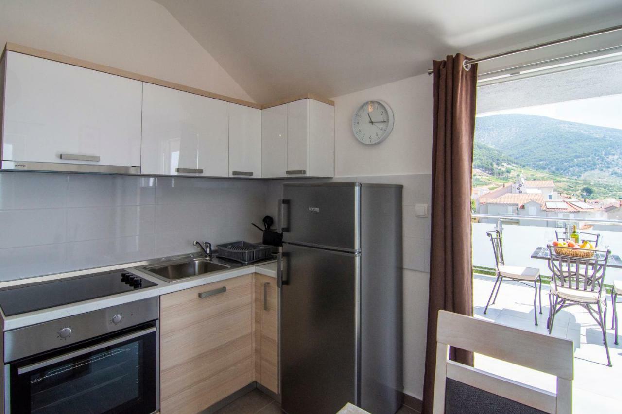 Apartments Sara 4 ボル エクステリア 写真