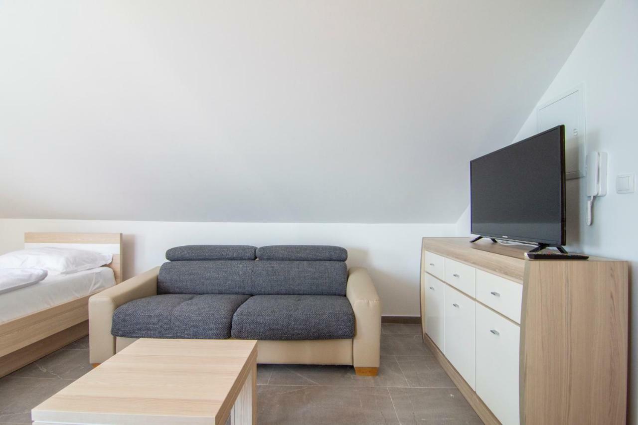 Apartments Sara 4 ボル エクステリア 写真